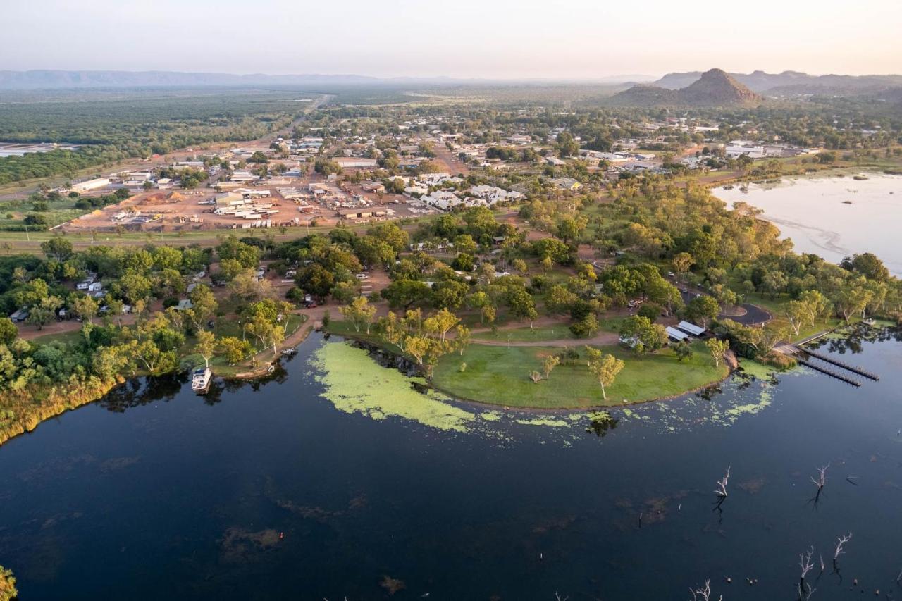 Kimberleyland Waterfront Holiday Park Kununurra Eksteriør bilde